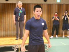 全身をフルに使い、気合注入!!