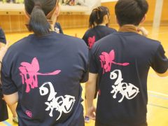 自信作のユニフォームで気合十分!