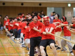 色んな意味で大迫力（？）の綱引き