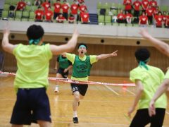 ゴールには仲間の姿が!