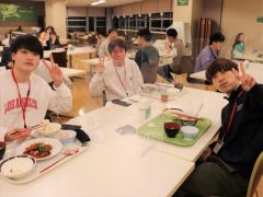 美味しいご飯にみんなお腹いっぱい!